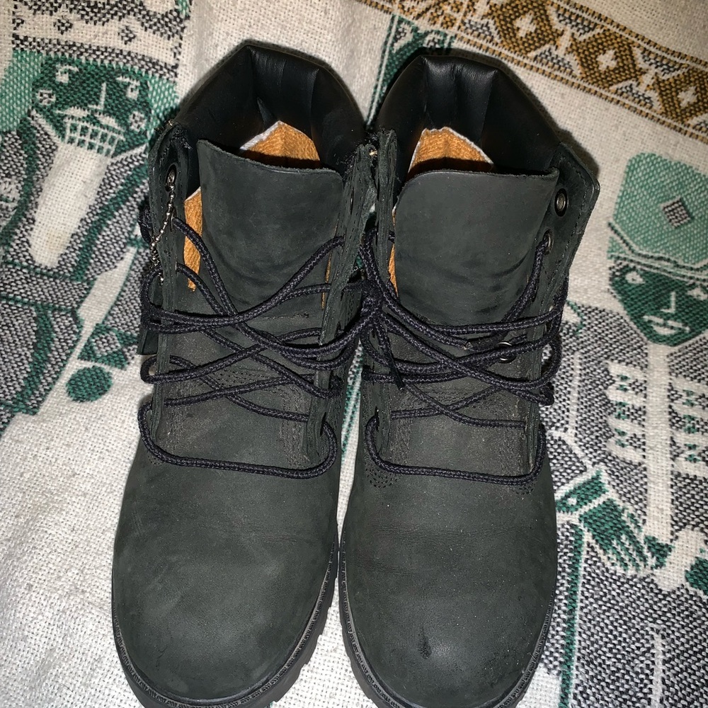 Ps timberland boot 2.5 small scuff as listed